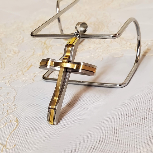 Stainless Steel Cross Pendant - Picture 4 of 9